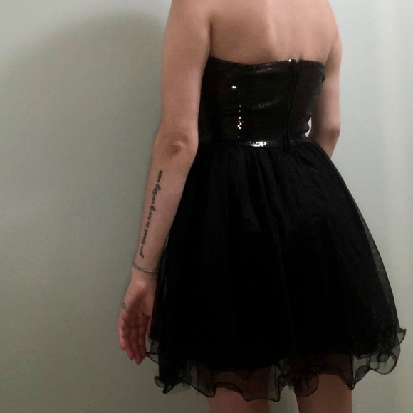 FOREVER 21 | Black Sequin Strapless Dress - Picture 7 of 8